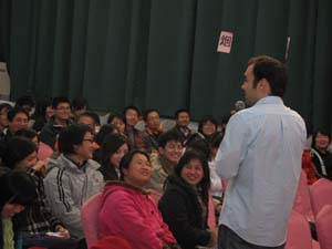王渊源老师在石家庄雅思盛典上精彩演讲