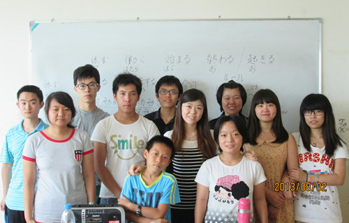 石家庄春辉培训学校日语班学生合影