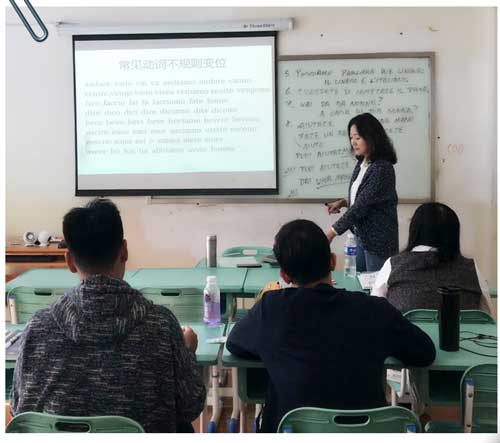 石家庄春辉小语种班级课堂