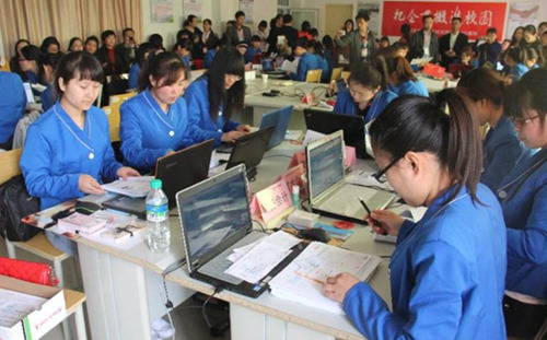 河北女子学院学生开展虚拟商业社会环境vbse实训课