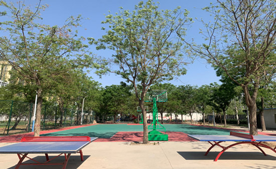 石家庄华师职业中学乒乓球场
