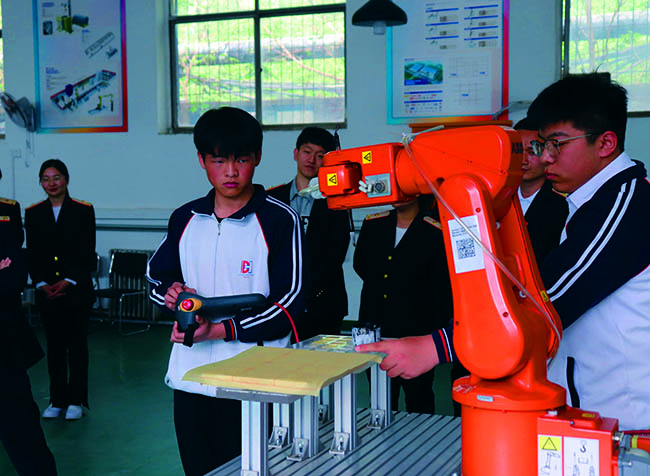 石家庄东华铁路学校