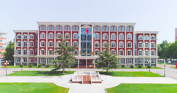 河北联邦外国语学校行政楼