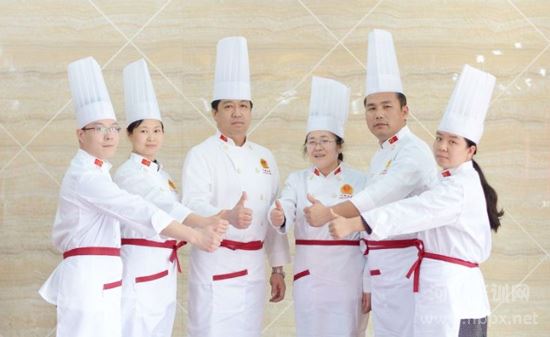 石家庄旅游学校烹饪专业教师
