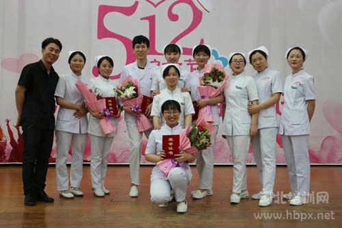 2018年石家庄天使护士学校护士节活动