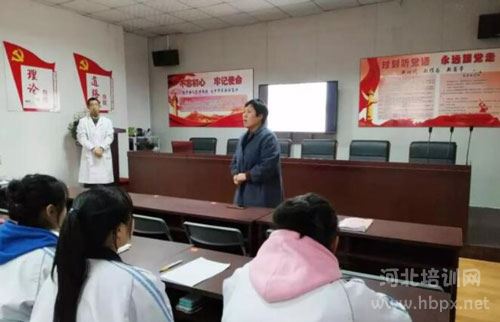 刘俊霞书记出席石家庄天使护士学校成立扁鹊学堂仪式并进行讲话