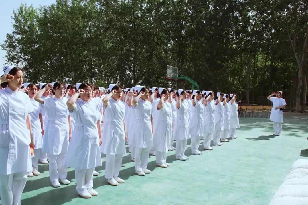 石家庄白求恩医学院512护士节宣誓