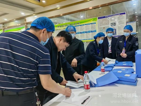 石家庄天使护士学校迎接国家市场监督管理总局食品安全巡查