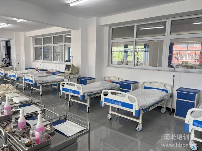河北同仁医学中等专业学校护理实训室