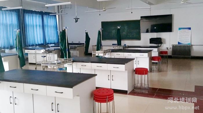 石家庄冀联医学中等专业学校无菌操作实训室