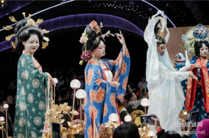 石家庄花都学校31周年校庆形象设计专业《花都炫彩秀》