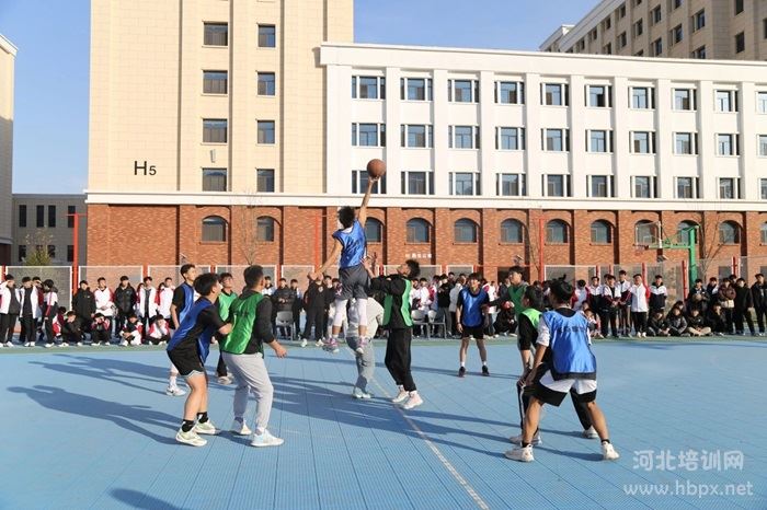 石家庄东华铁路学校篮球比赛