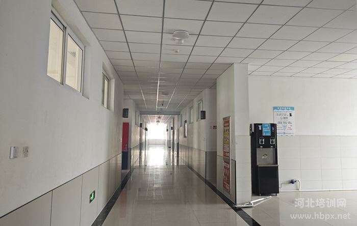 石家庄东华铁路学校教学楼内饮水机 石家庄东华铁路学校教学楼内饮水机