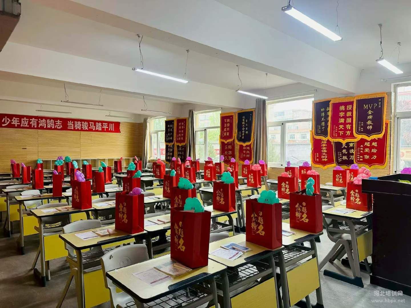 河北精英单招升学中心新生教室