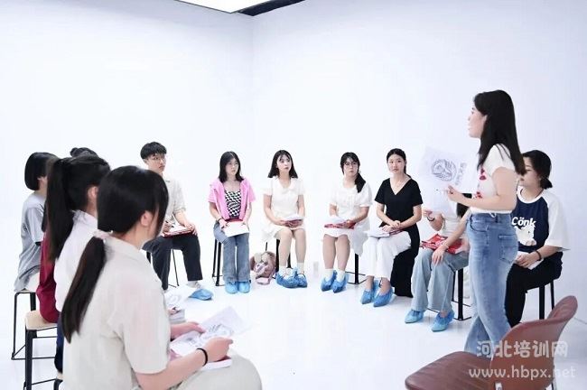 河北播音主持高考培训哪家师资好