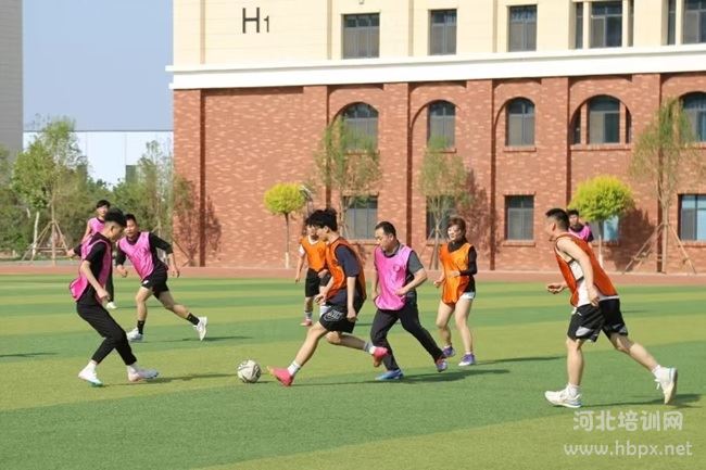 石家庄东华铁路学校校园足球赛