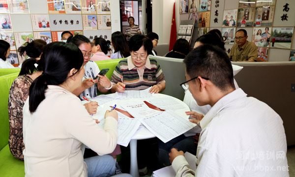 石家庄卓越中学高三复读班双班主任管理特色